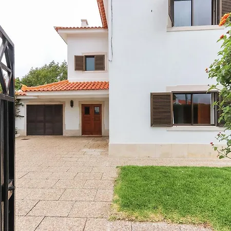 By Homing Villa Oeiras
